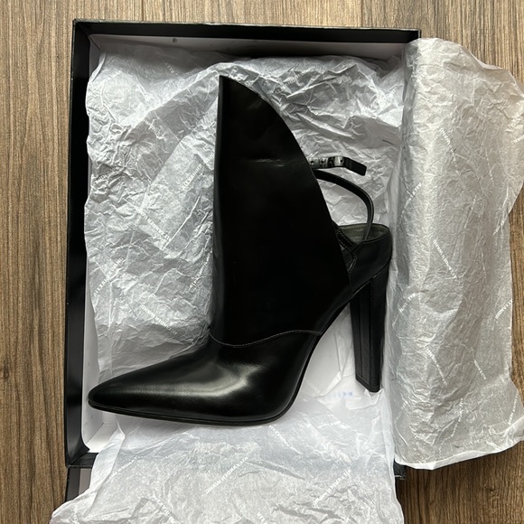 New! Alexander Wang Lys High-Cut Pointed-Toe Black Leather Bootie | 37 - Picture 4 of 12